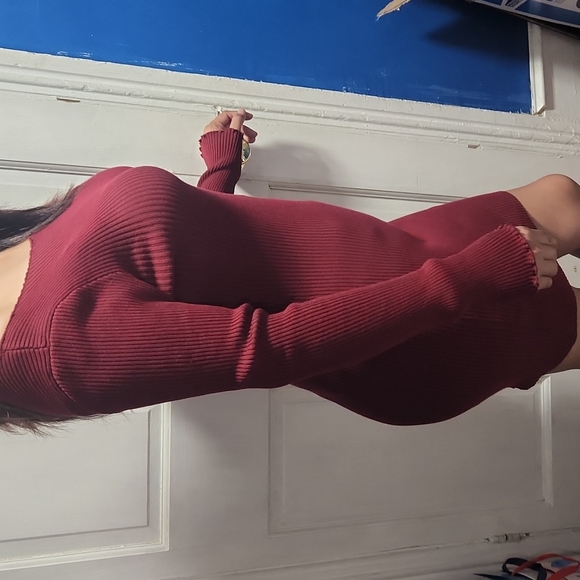 Dress - Picture 3 of 3